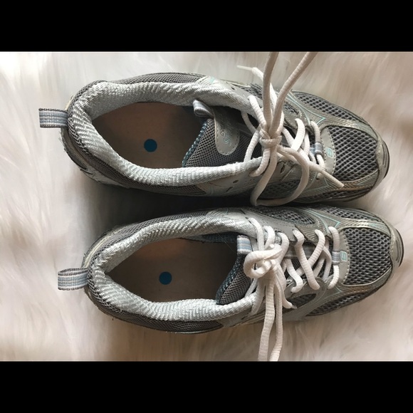 Sketchers Shape Up Sneakers - Picture 7 of 7